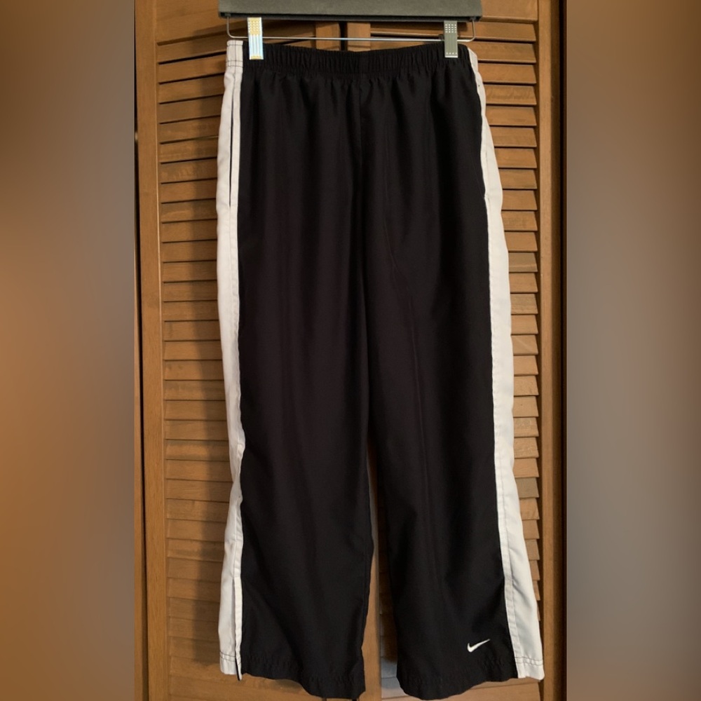 Nike Athletic Capri Pants